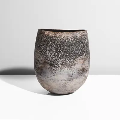 Ceramic artwork at Maak auction