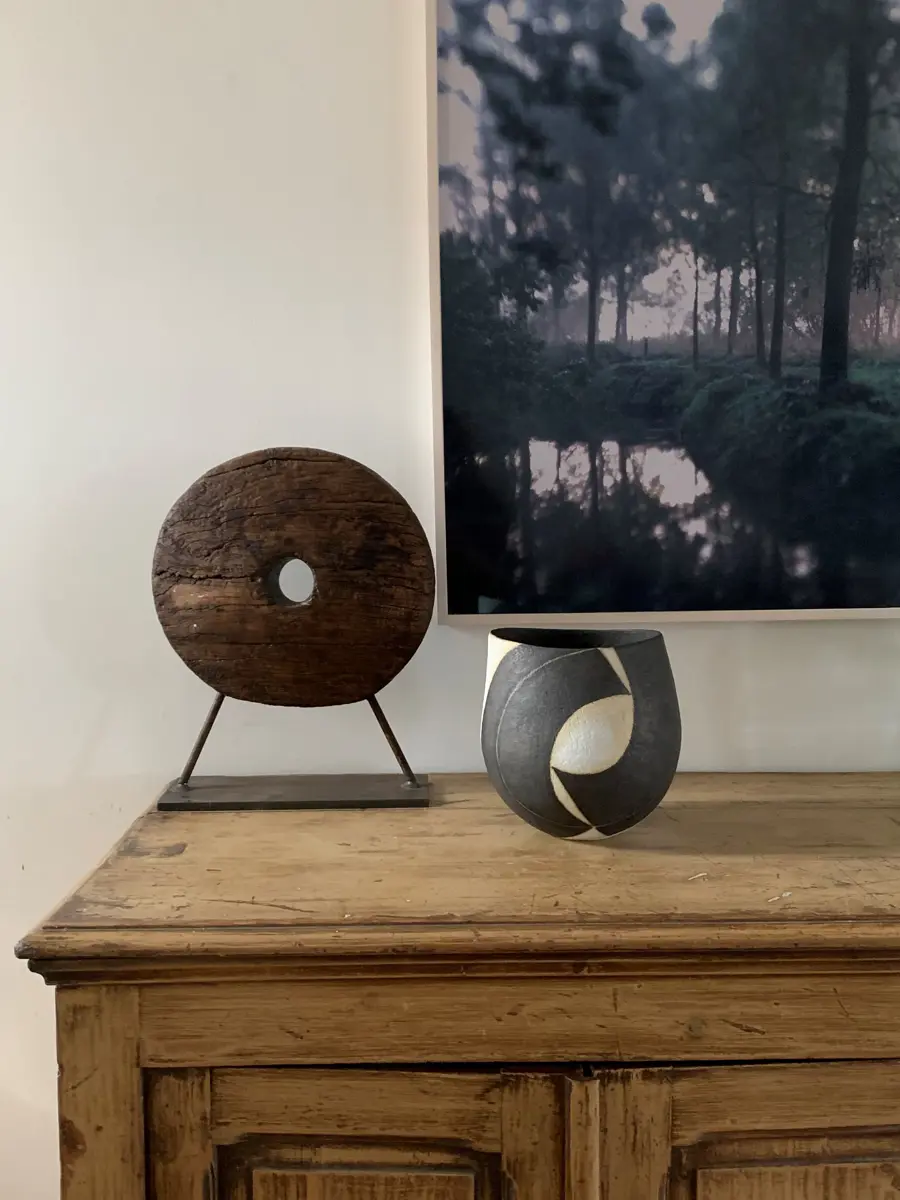 Artist profile of John Ward, British ceramicist 1938-2023