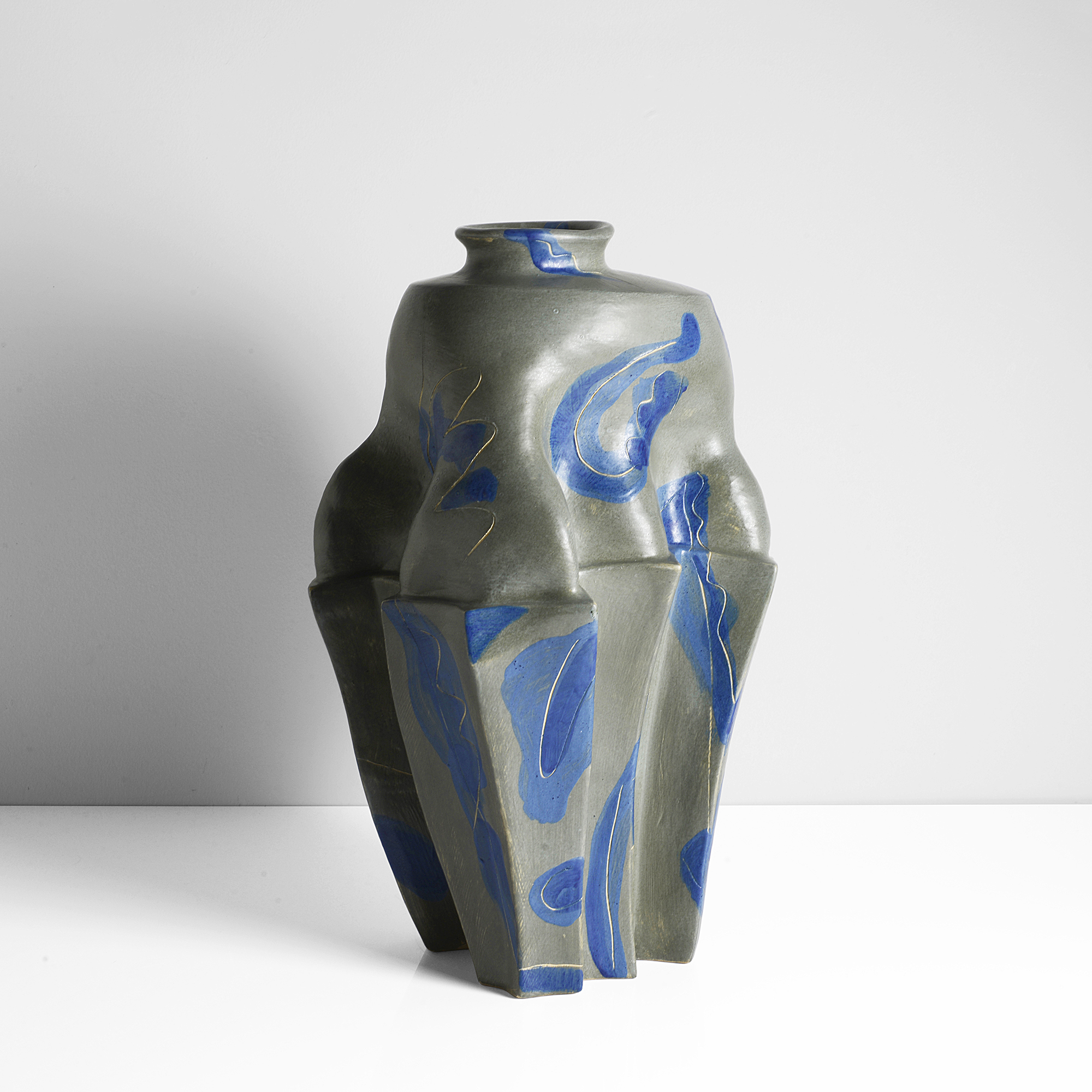 Alison Britton, Grey Pot with Blue 1999