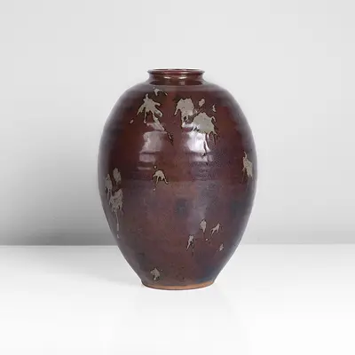Ceramic artwork from Maak collection