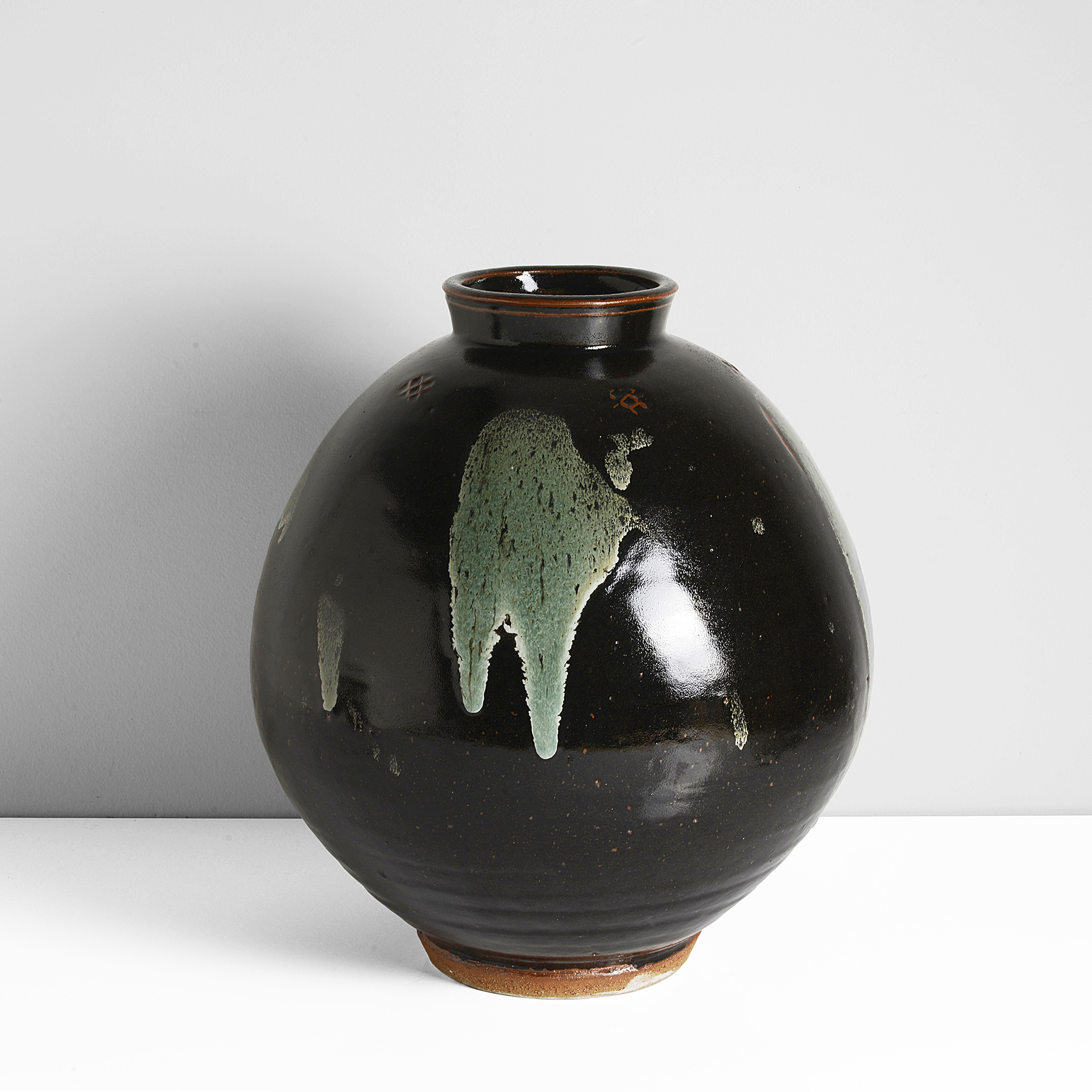 A tenmoku stoneware jar made by William Marshall sold at auction by Maak