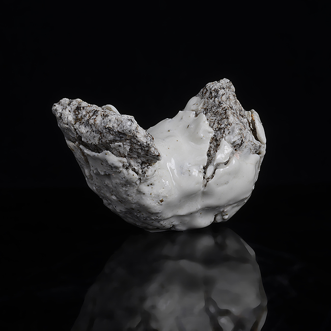 Ceramic artwork from Maak collection