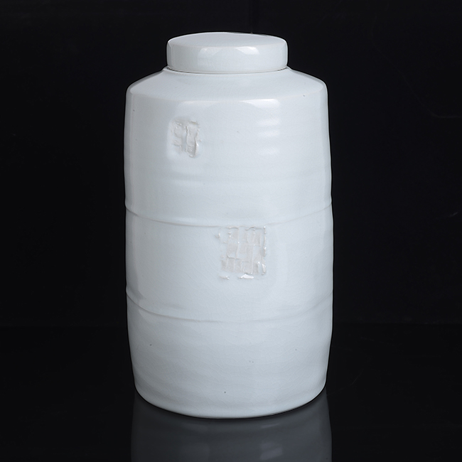 Ceramic artwork from Maak collection